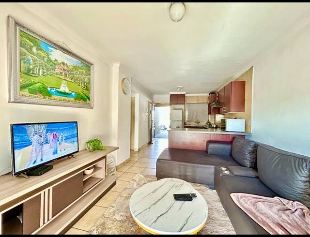 2 BEDROOM APARTMENT FOR SALE IN BRITS CENTRAL